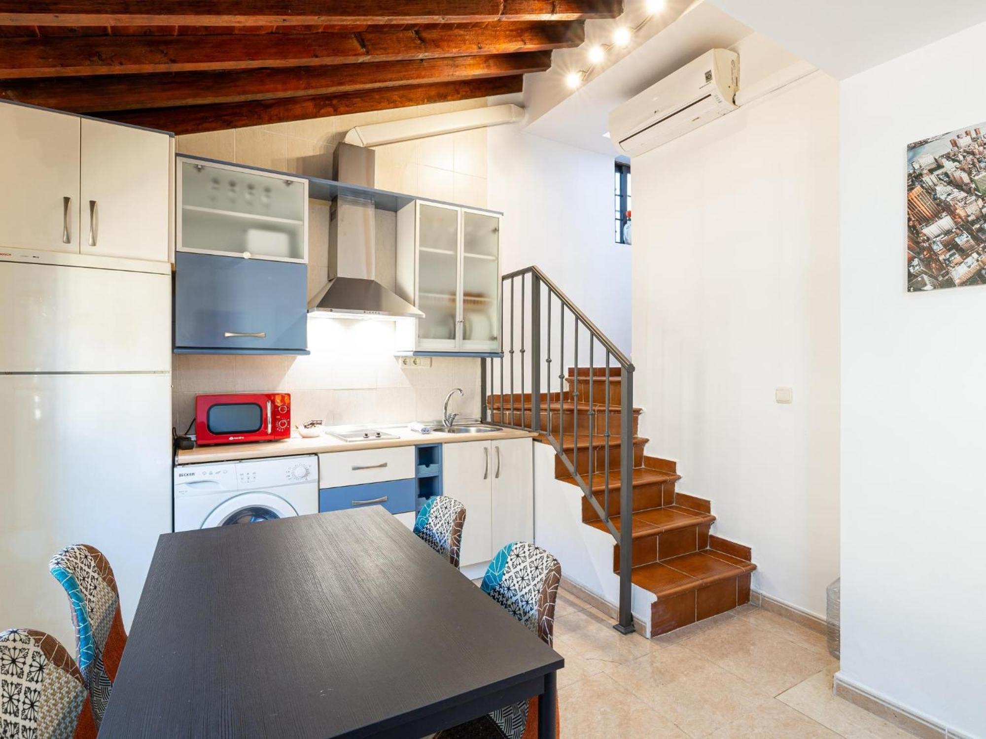 Apartamento H2m Lazcano With Sunny Terrace In Old Town Málaga